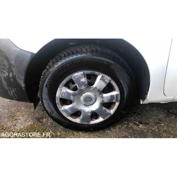 2012 رينو Kangoo-47661933