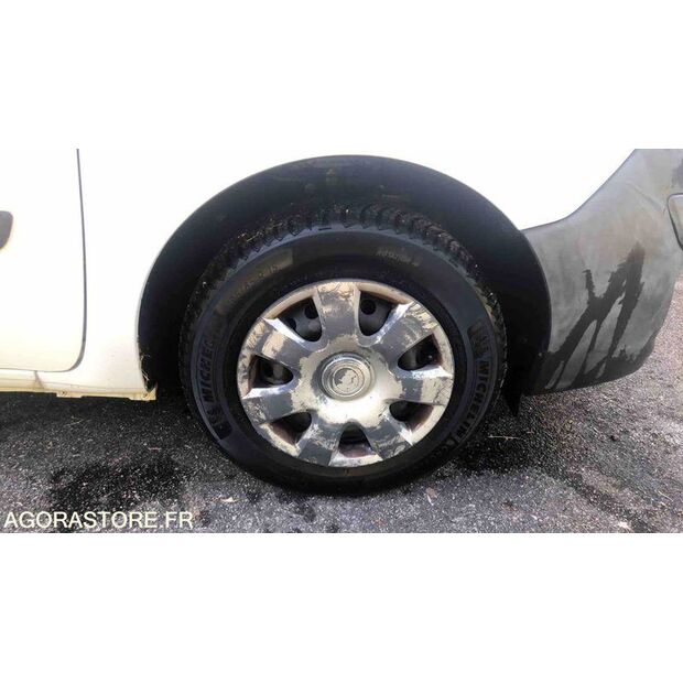 2012 رينو Kangoo-47661936