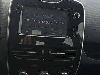 2015-renault-clio-1460328-47662017
