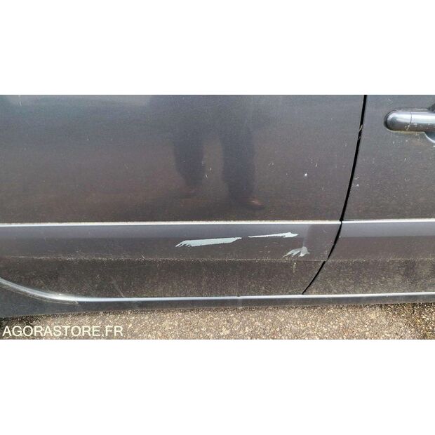2010 Renault ESPACE-47662173