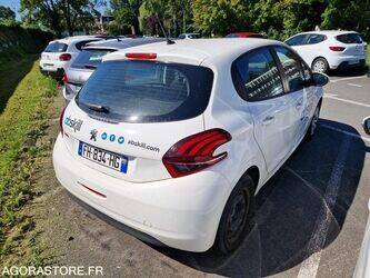2019-peugeot-208-1460335-47662283