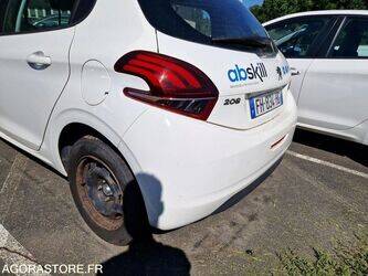 2019-peugeot-208-1460335-47662291