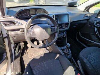 2019-peugeot-208-1460335-47662296