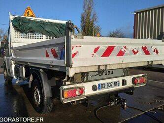 2015-peugeot-boxer-1460337-47662364