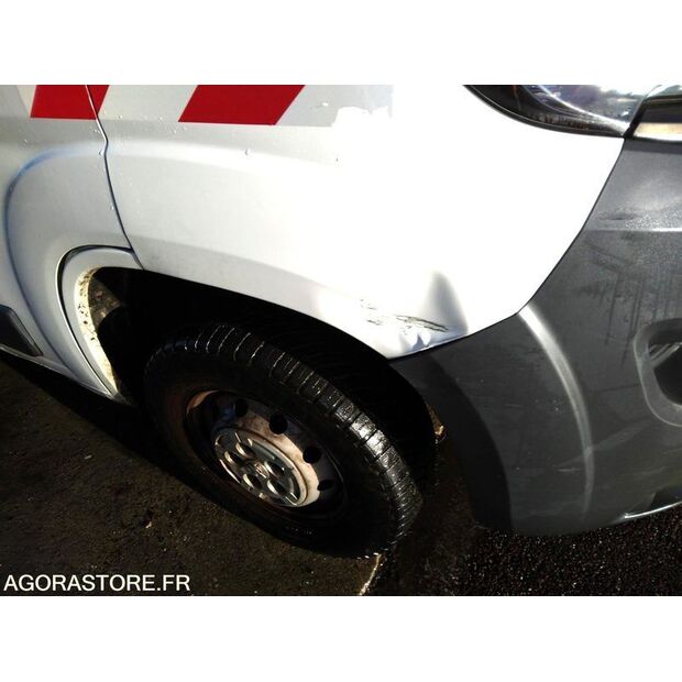 2015 Peugeot BOXER-47662371