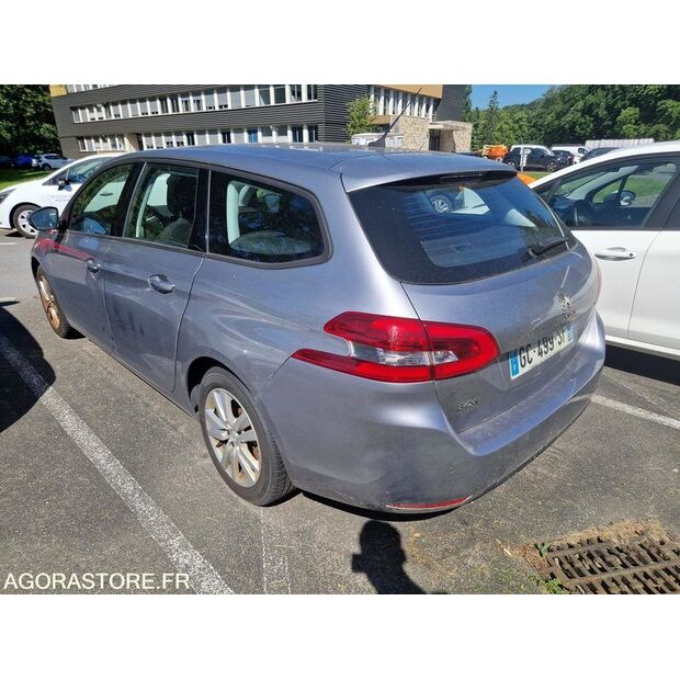2021 Peugeot 308-47662638