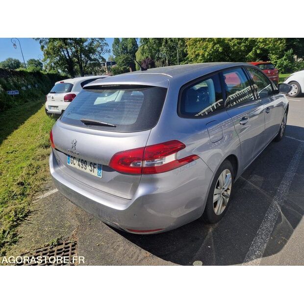 2021 Peugeot 308-47662639
