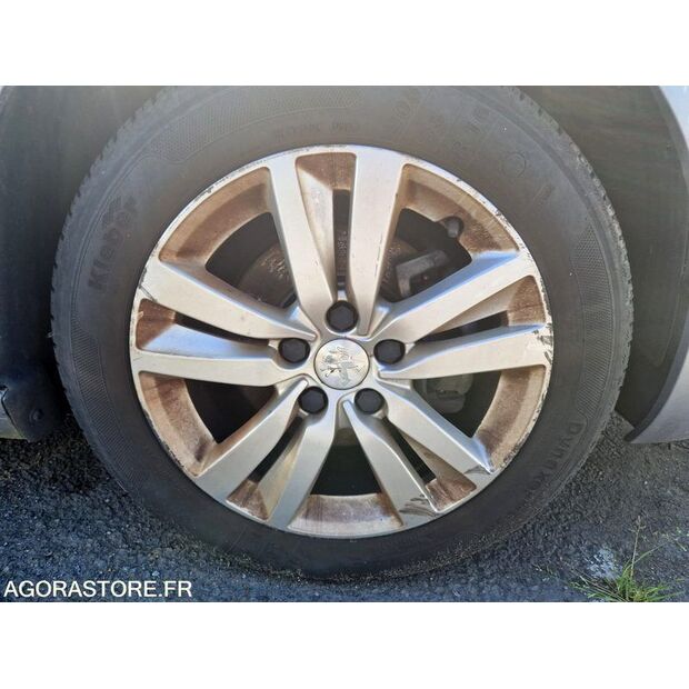 2021 Peugeot 308-47662648