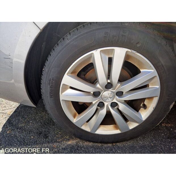 2021 Peugeot 308-47662649