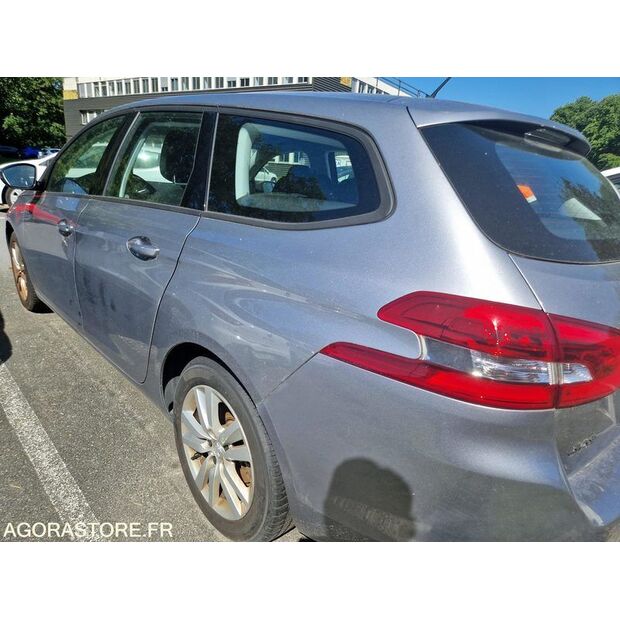 2021 Peugeot 308-47662653