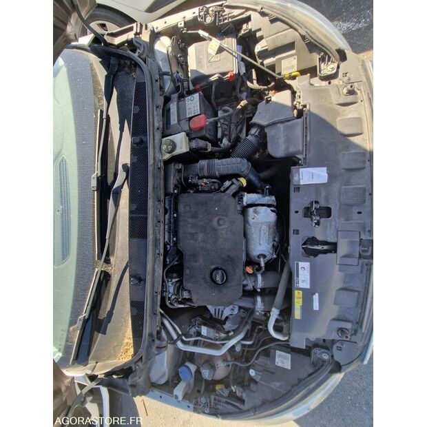 2021 Peugeot 308-47662664