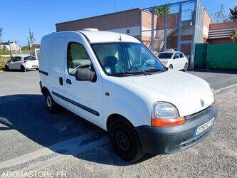 صورة ل عربات 2000 رينو Kangoo