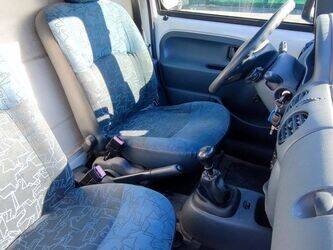 2000-renault-kangoo-1460348-47662701