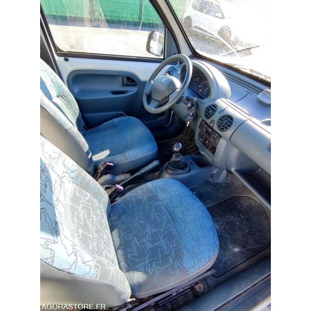 2000 رينو Kangoo-47662702