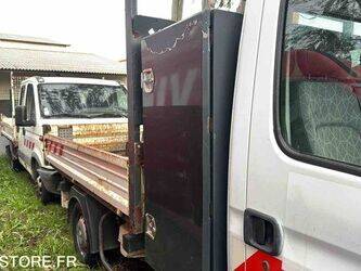 2010-renault-master-1460349-47662725