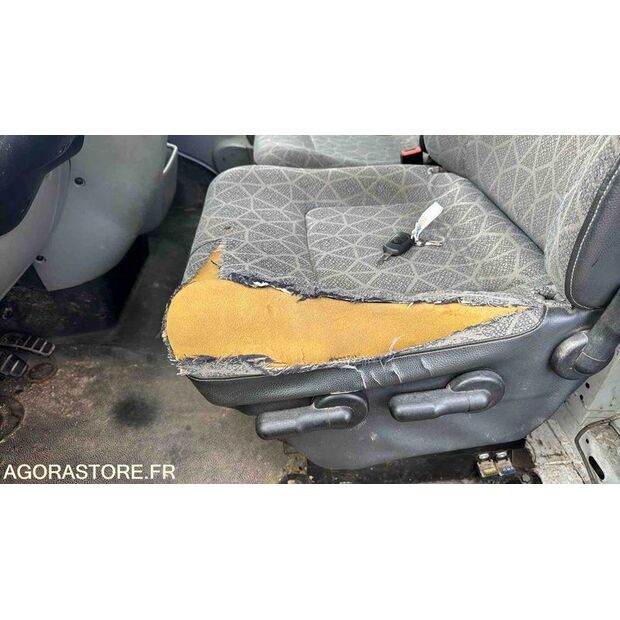 2010 Renault Master-47662726