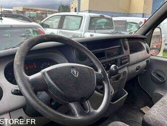 2010-renault-master-1460349-47662732