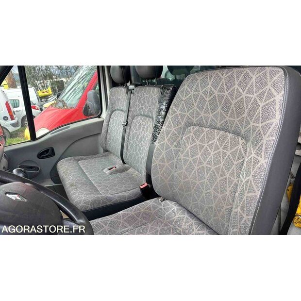2010 Renault Master-47662735