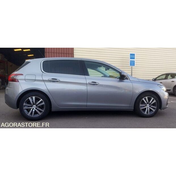 2019 Peugeot 308-47662873