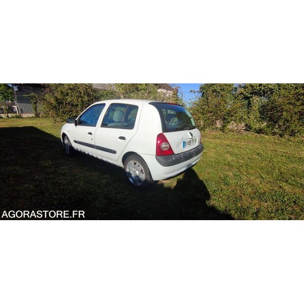 2005 Renault Clio-47663012