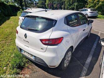 renault-clio-1460360-47663021