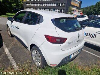 renault-clio-1460360-47663022