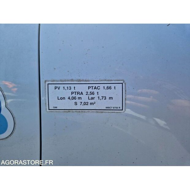 Renault Clio-47663028