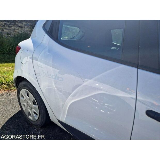 Renault Clio-47663030