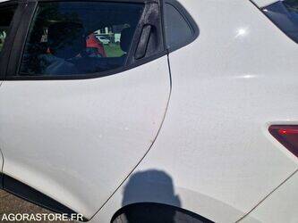 renault-clio-1460360-47663036