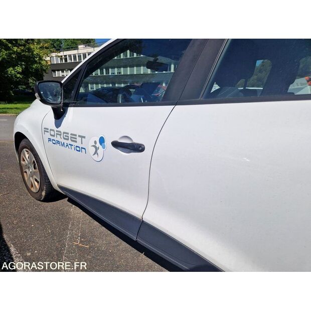 Renault Clio-47663037