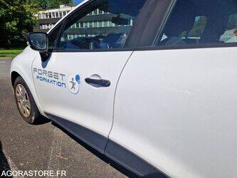 renault-clio-1460360-47663037