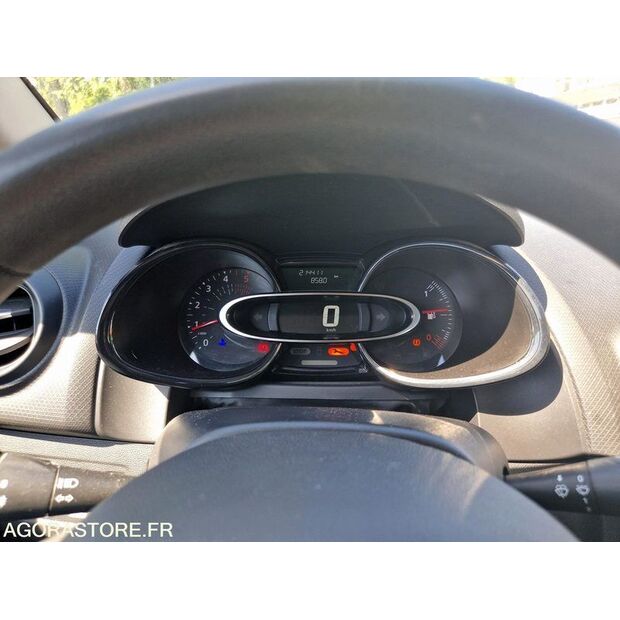 Renault Clio-47663043