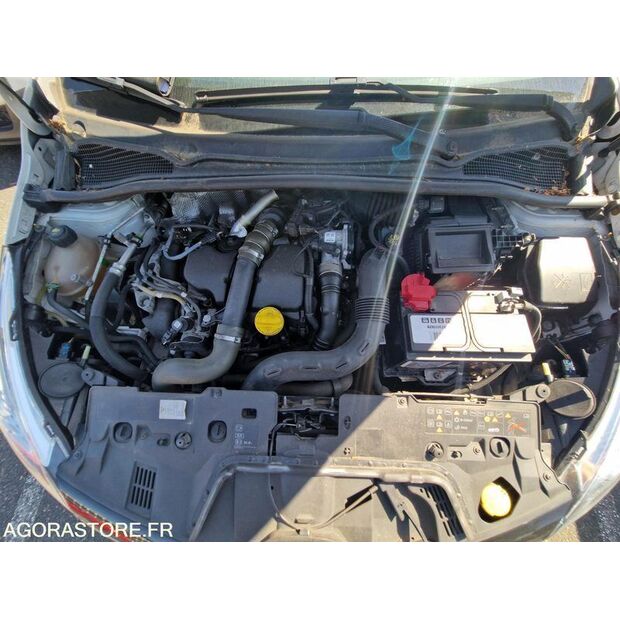 Renault Clio-47663044