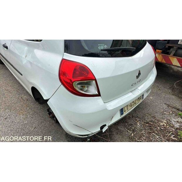 2013 Renault Clio-47663088