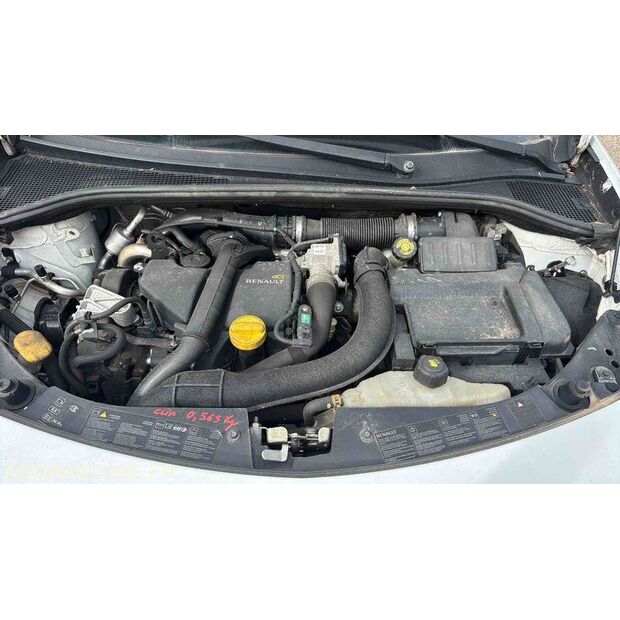 2013 Renault Clio-47663090