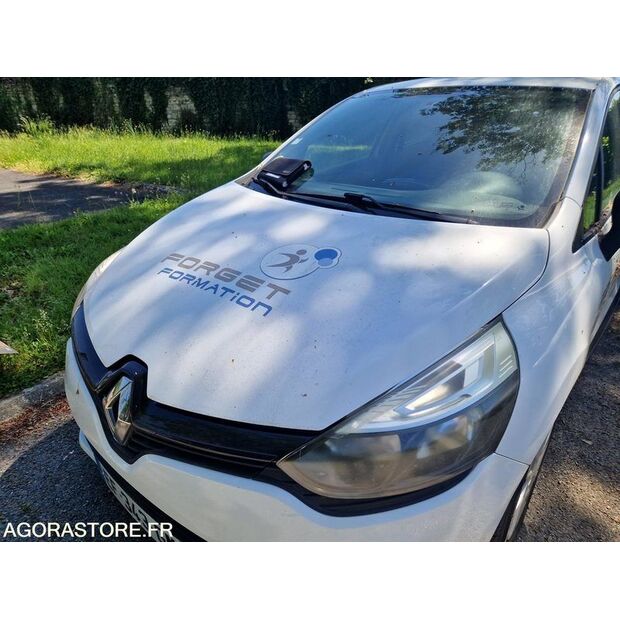 2016 Renault Clio-47663099