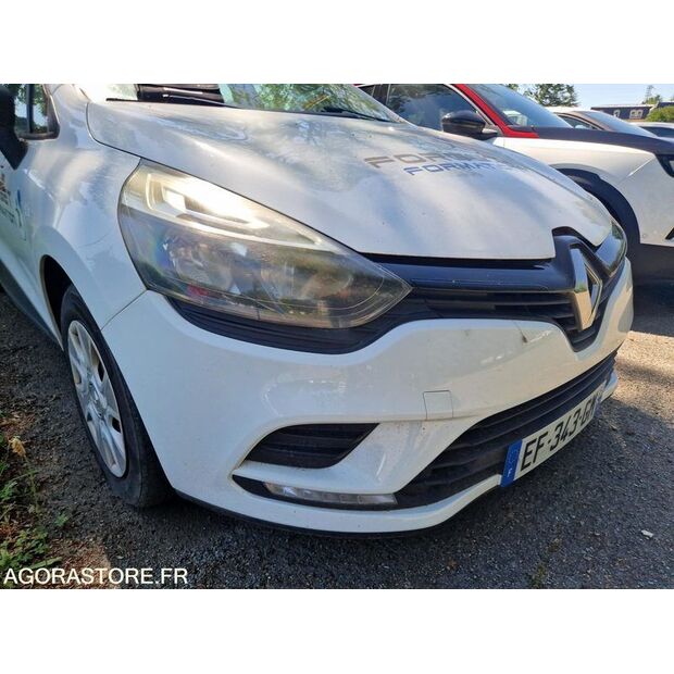 2016 Renault Clio-47663101