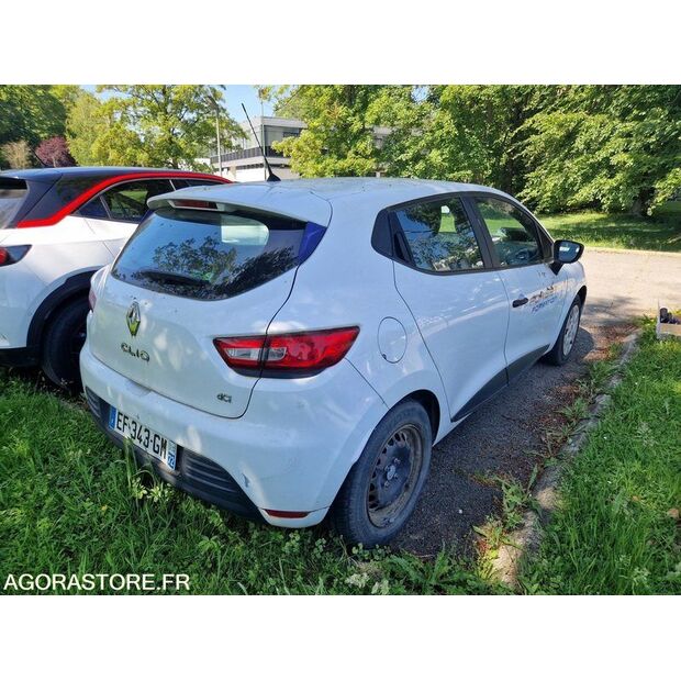 2016 Renault Clio-47663107