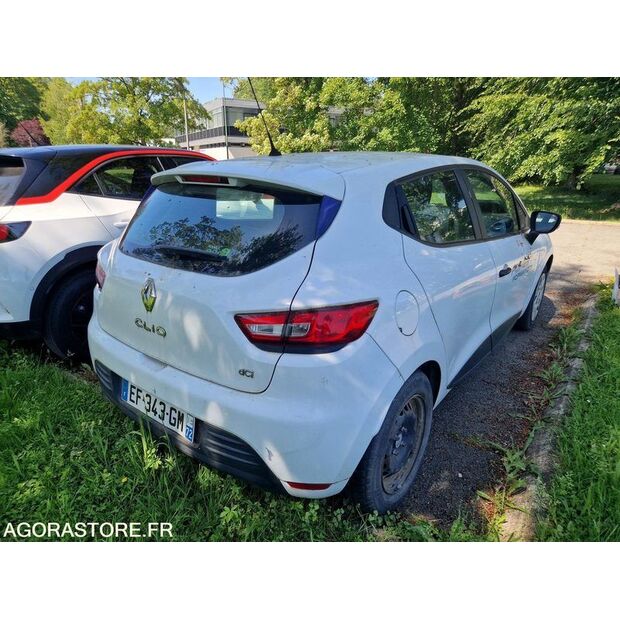 2016 Renault Clio-47663113