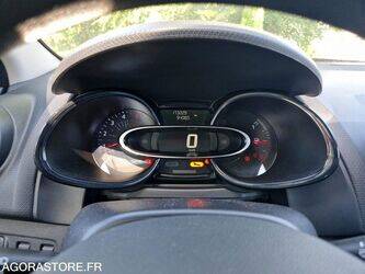 2016-renault-clio-1460362-47663119