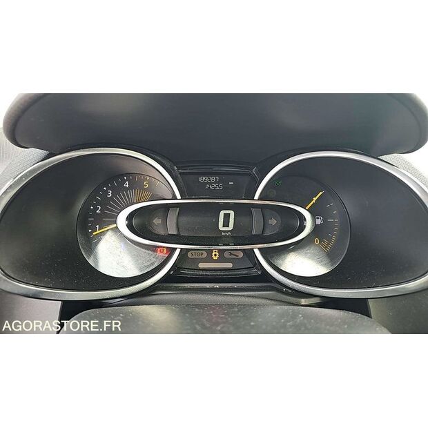 2015 Renault Clio-47663255