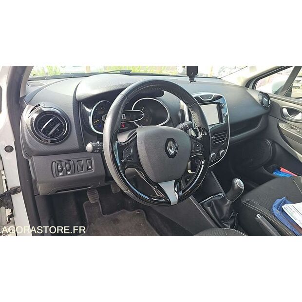2015 Renault Clio-47663295