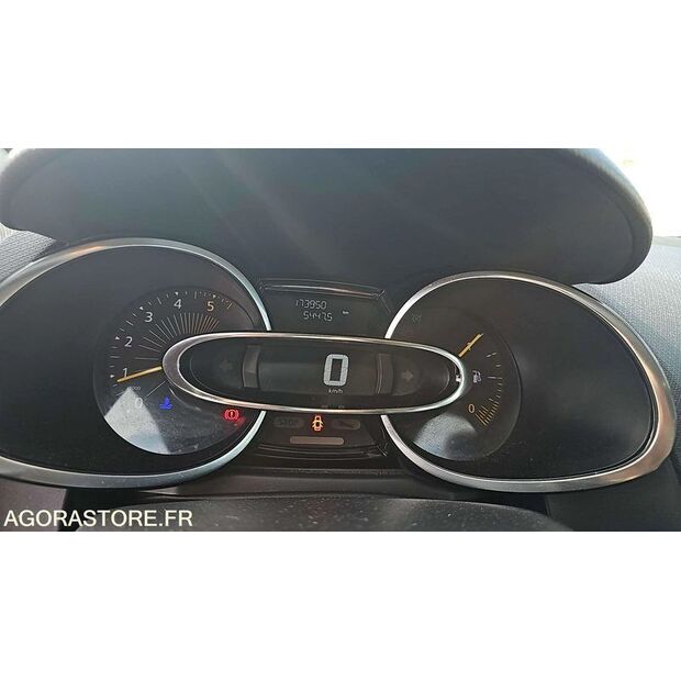 2015 Renault Clio-47663299