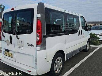 2007-renault-trafic-1460371-47663409