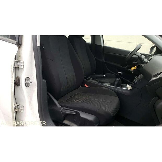 2016 Peugeot 308-47663489