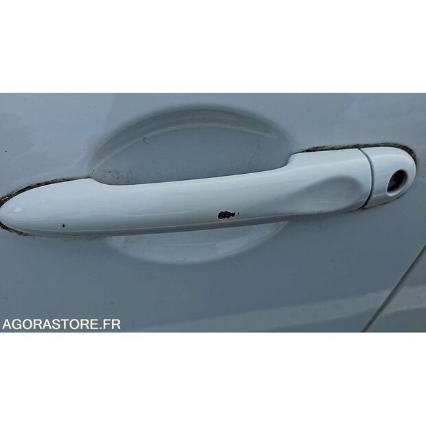 2015 رينو Clio-47663655