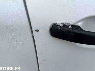 2015-peugeot-208-1460379-47663684