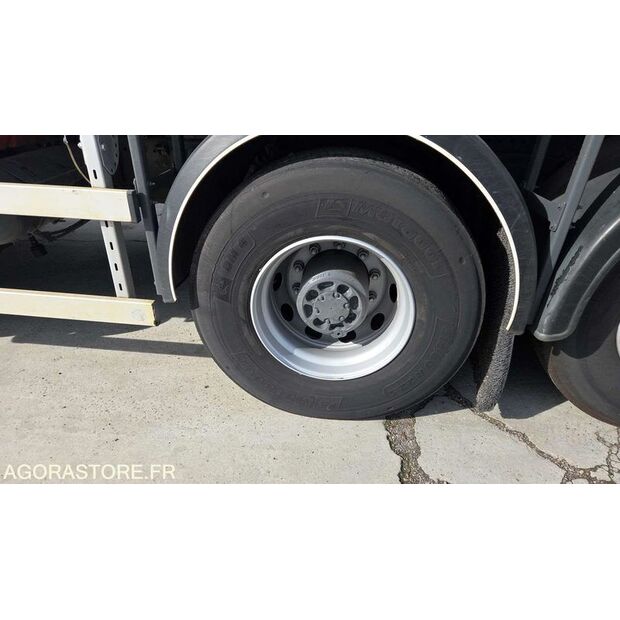 2012 Renault PREMIUM-47663737