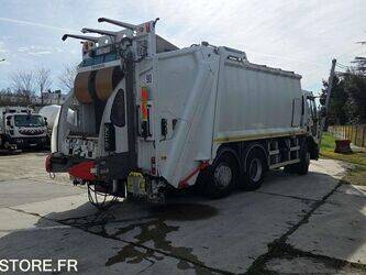 2012-renault-premium-1460380-47663750