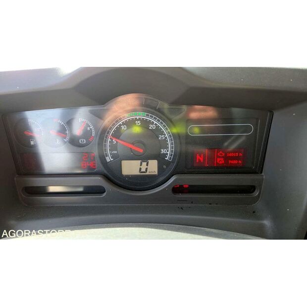 2012 Renault PREMIUM-47663767